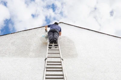 Peinture extérieure aux Trois-Domaines — façades et ravalement