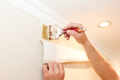 Pose de papier peint aux Trois-Domaines — revêtements muraux et toiles de verre
